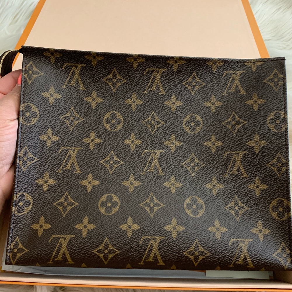 Toiletrie 26 pouch